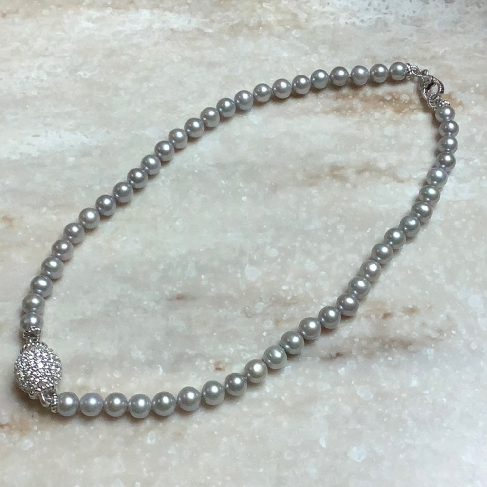 😍Judith Ripka Grey Pearl w/ CZ Accent😍NWOT